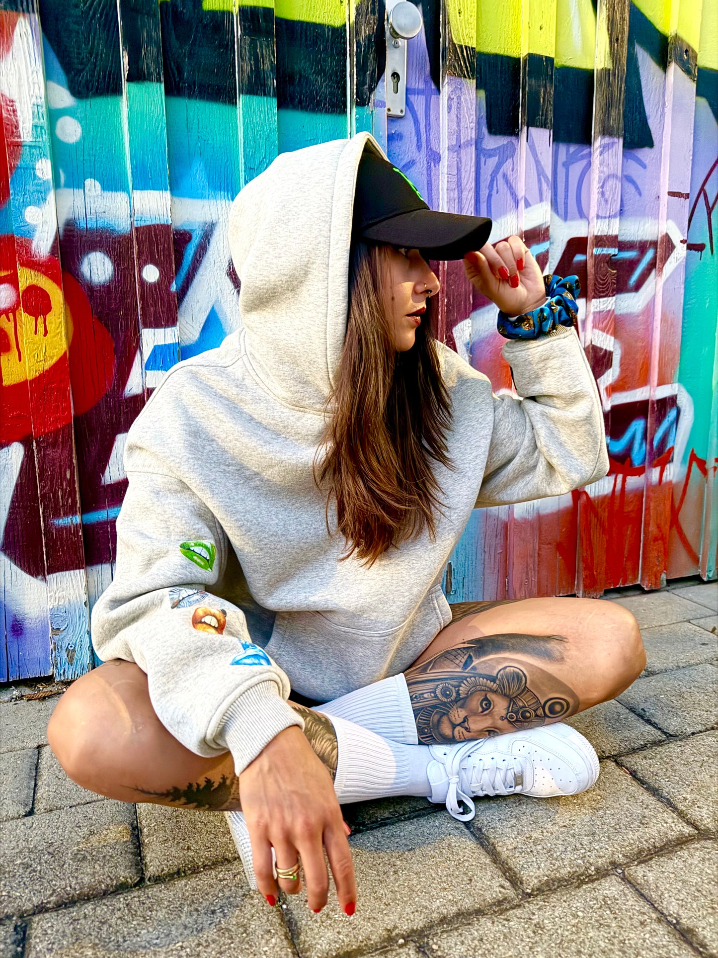 Der Statement Hoodie
