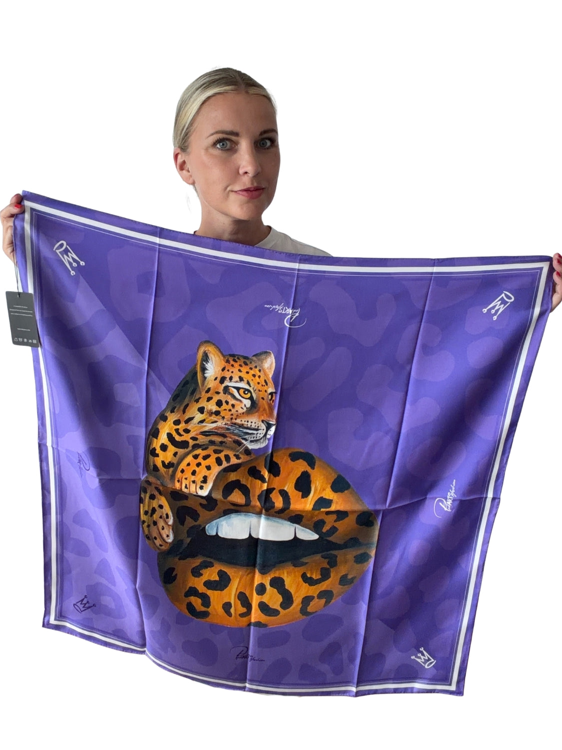 Silk scarf made from 100% mulberry silk